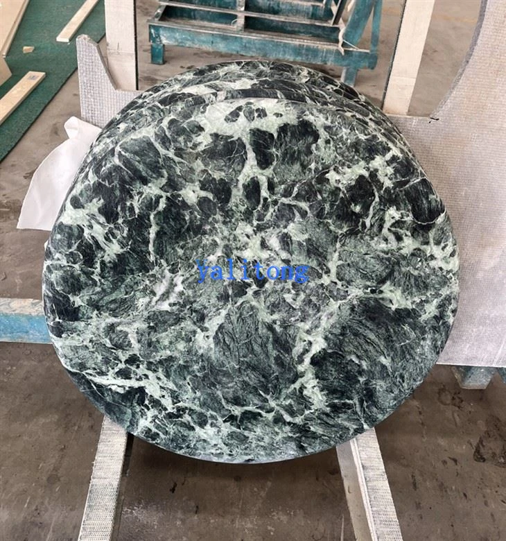 Prada Green Irħam Antikitajiet Mejda Tops
